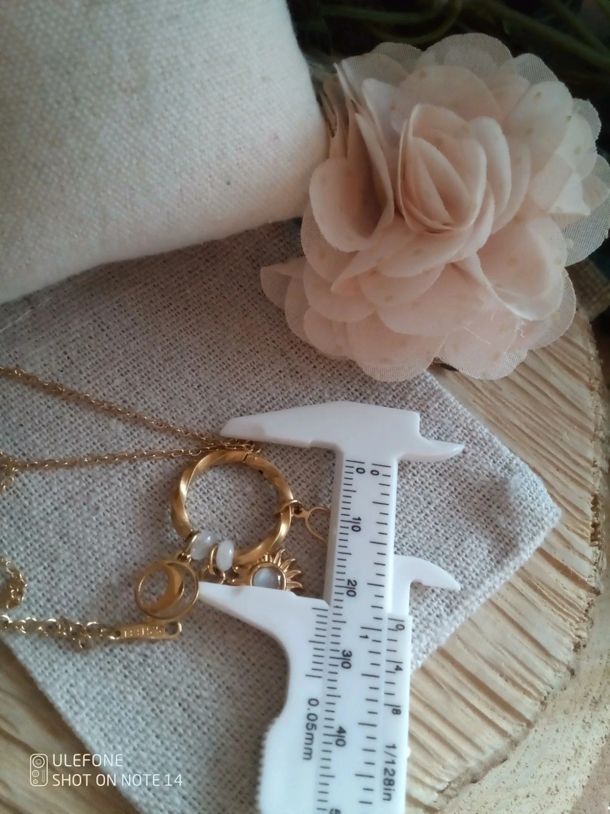 Twisted Star Charm Crystal and Selenite Stone Necklace – photo 4